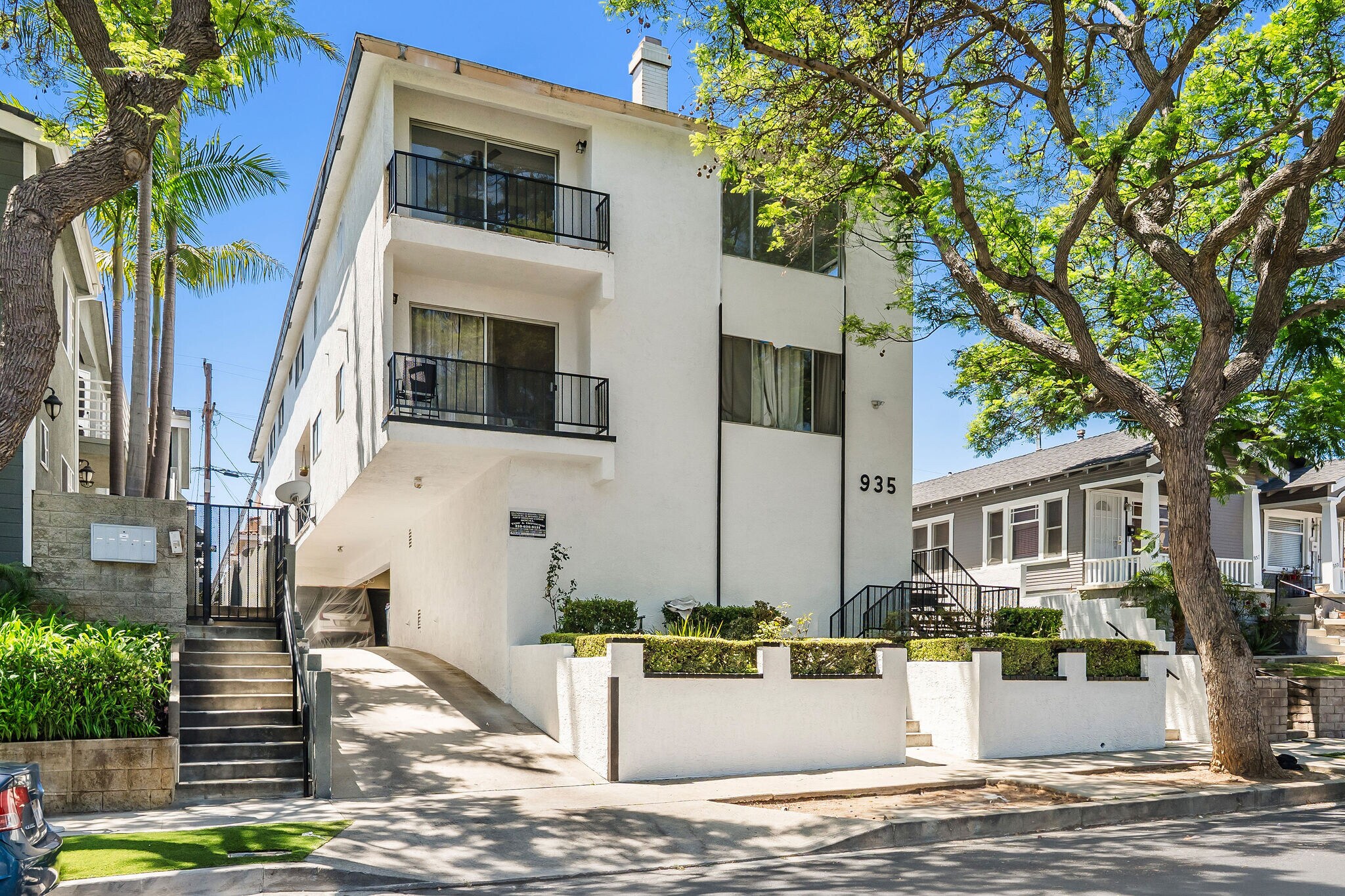 935 W 10th St, San Pedro, CA for Sale