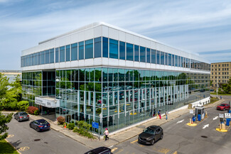 Montréal, QC Office/Medical - 5345 Boul De L'assomption