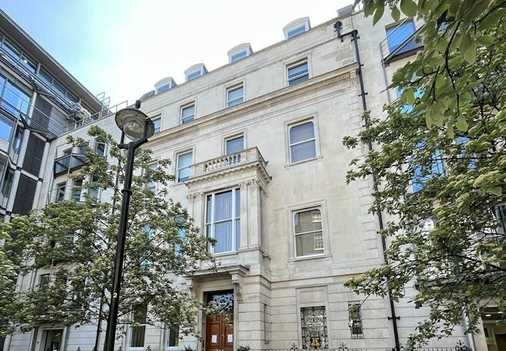 4 Curzon Sq, London, LND for Rent