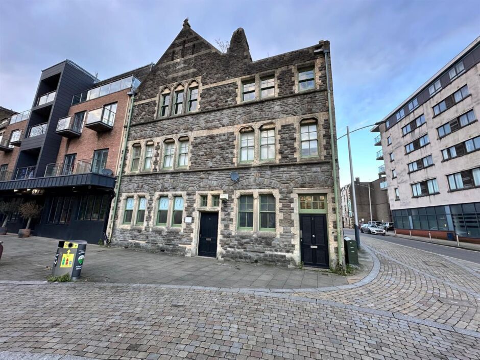 2-4 Princess Way, Swansea, WGN for Rent