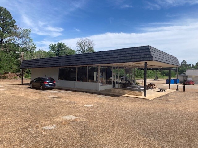 600 N Main St, Lone Star, TX for Sale