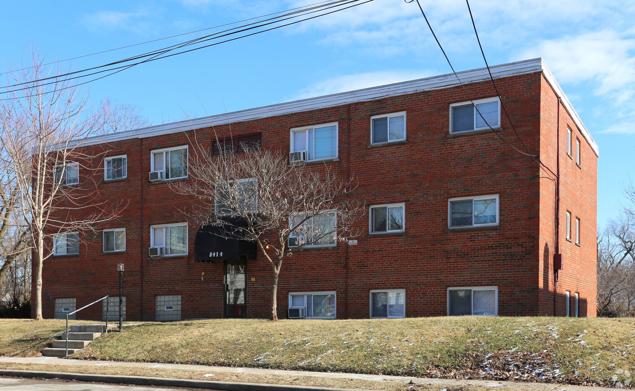8400-8414 Anthony Wayne Ave, Cincinnati, OH for Sale