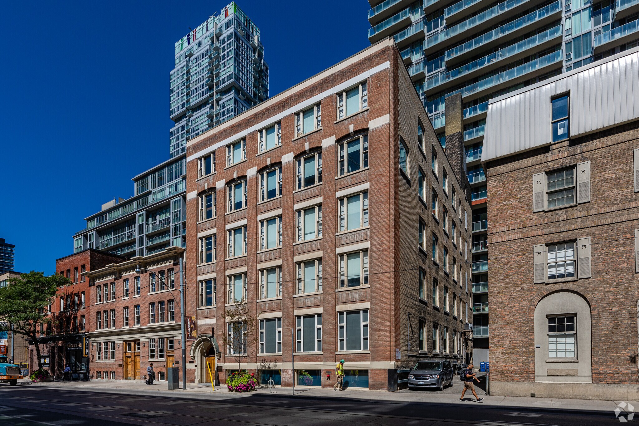 200 Adelaide St W, Toronto, ON for Rent