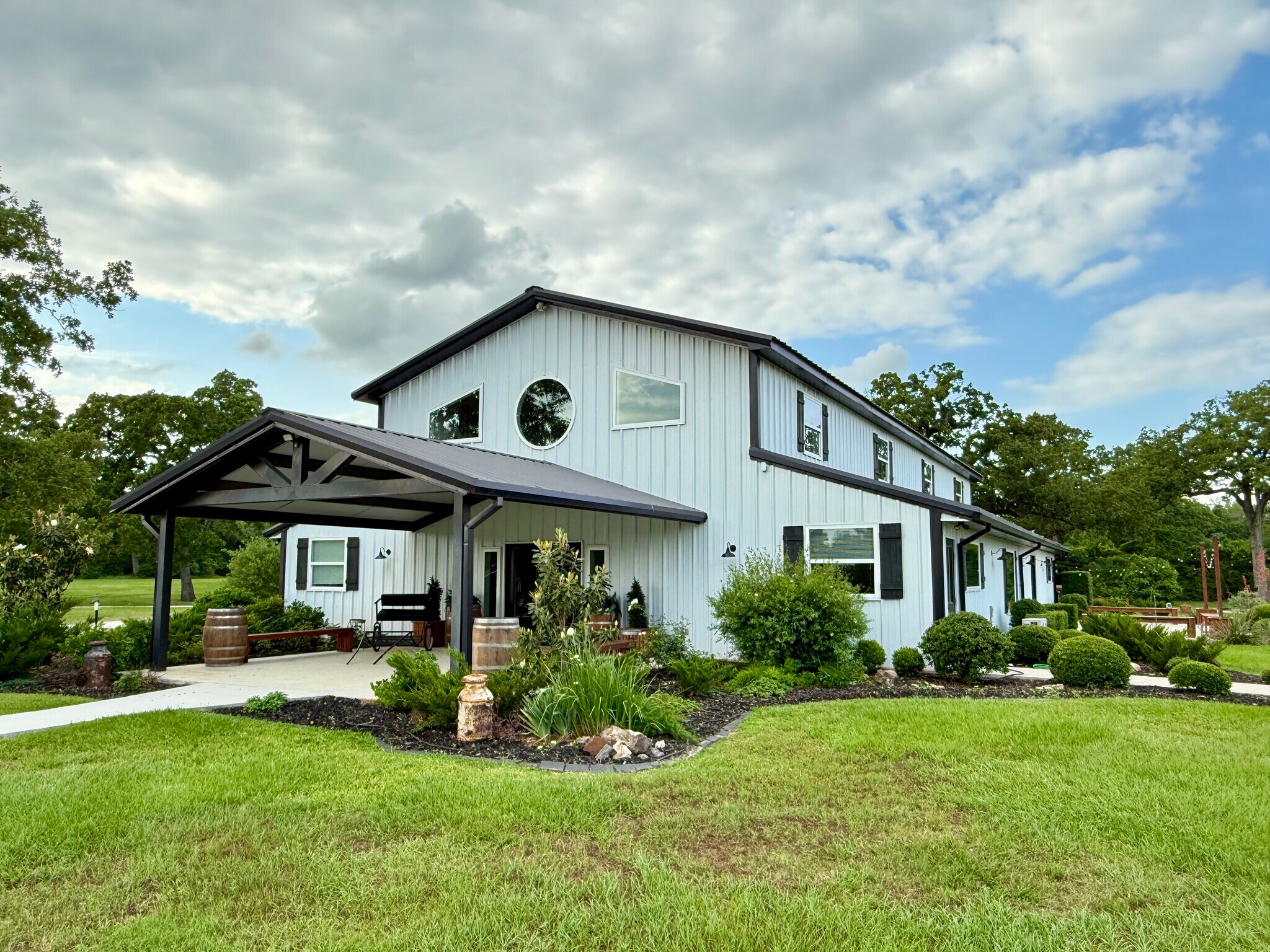 601 N Shipp St, Madisonville, TX for Sale