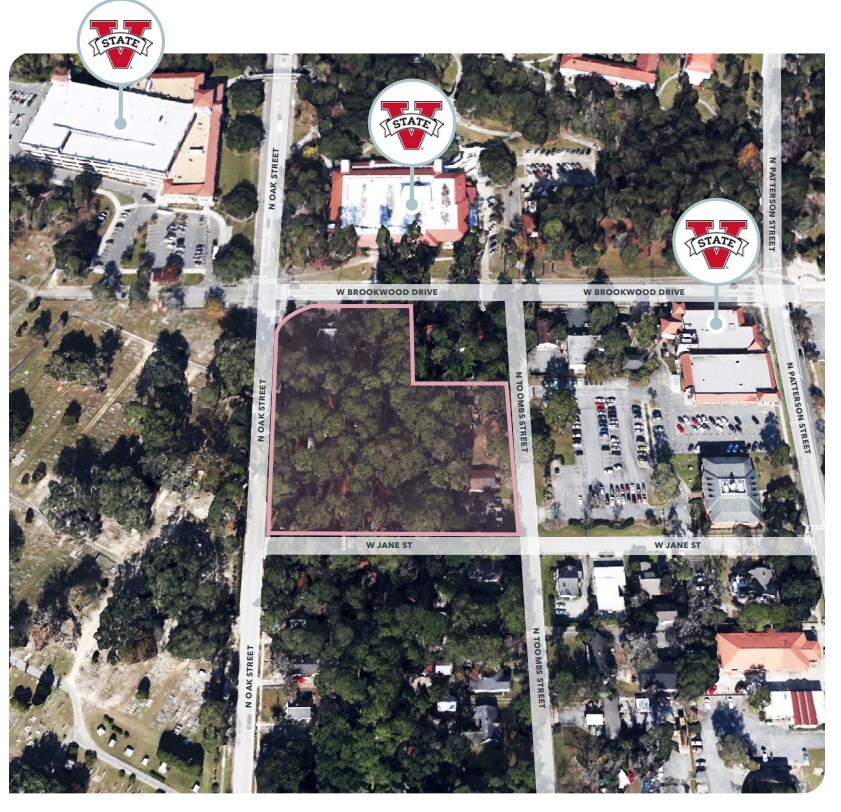 205 W Brookwood Dr, Valdosta, GA for Sale