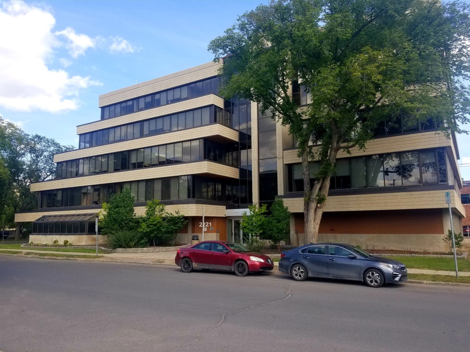 2221 Cornwall St, Regina, SK for Rent