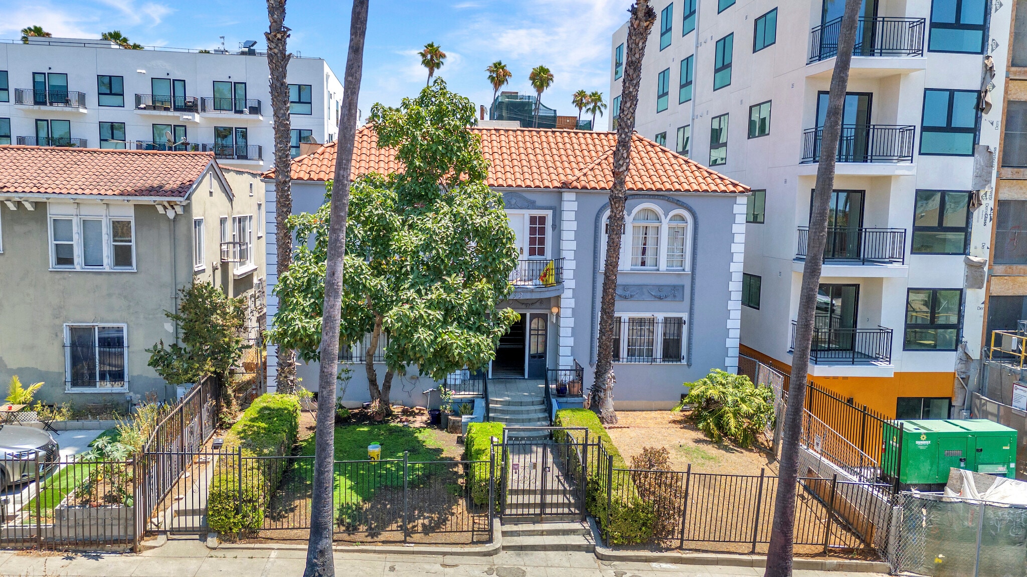 932 S Mariposa Ave, Los Angeles, CA for Sale