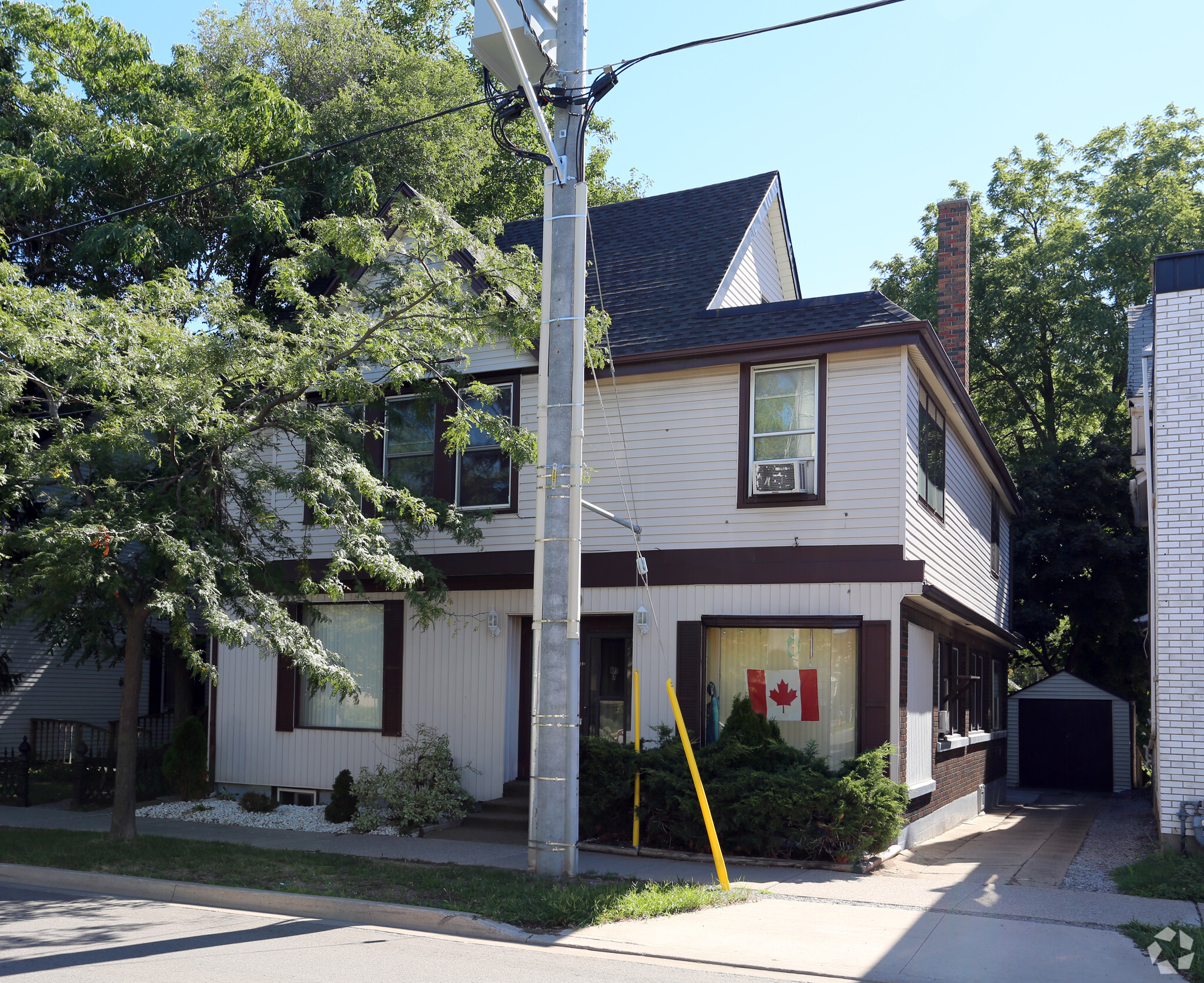 200 King St, St Catharines, ON for Sale