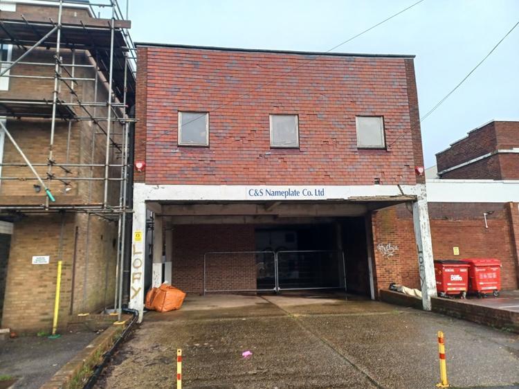 37 Vale Rd, Brighton, ESX for Sale