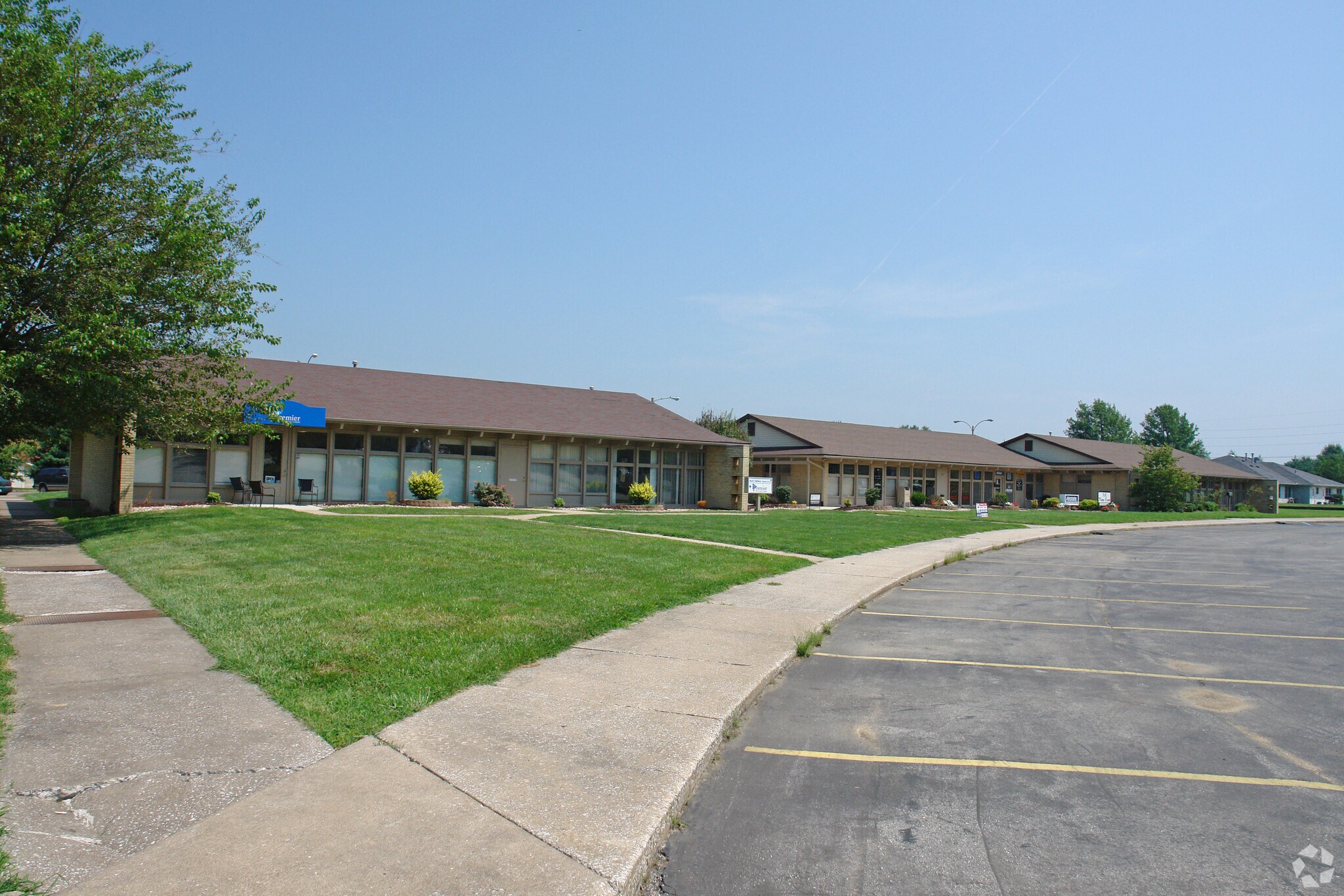 1350-1358 D'Adrian Professional Pky, Godfrey, IL for Rent