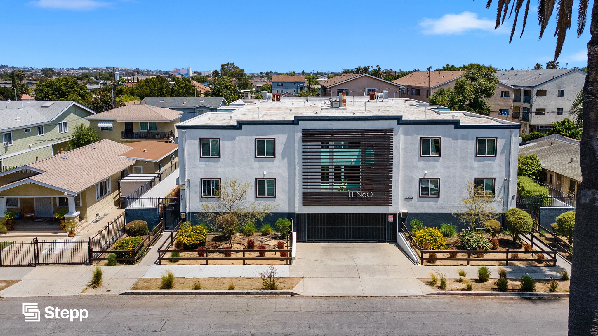1060 Olive Ave, Long Beach, CA for Sale
