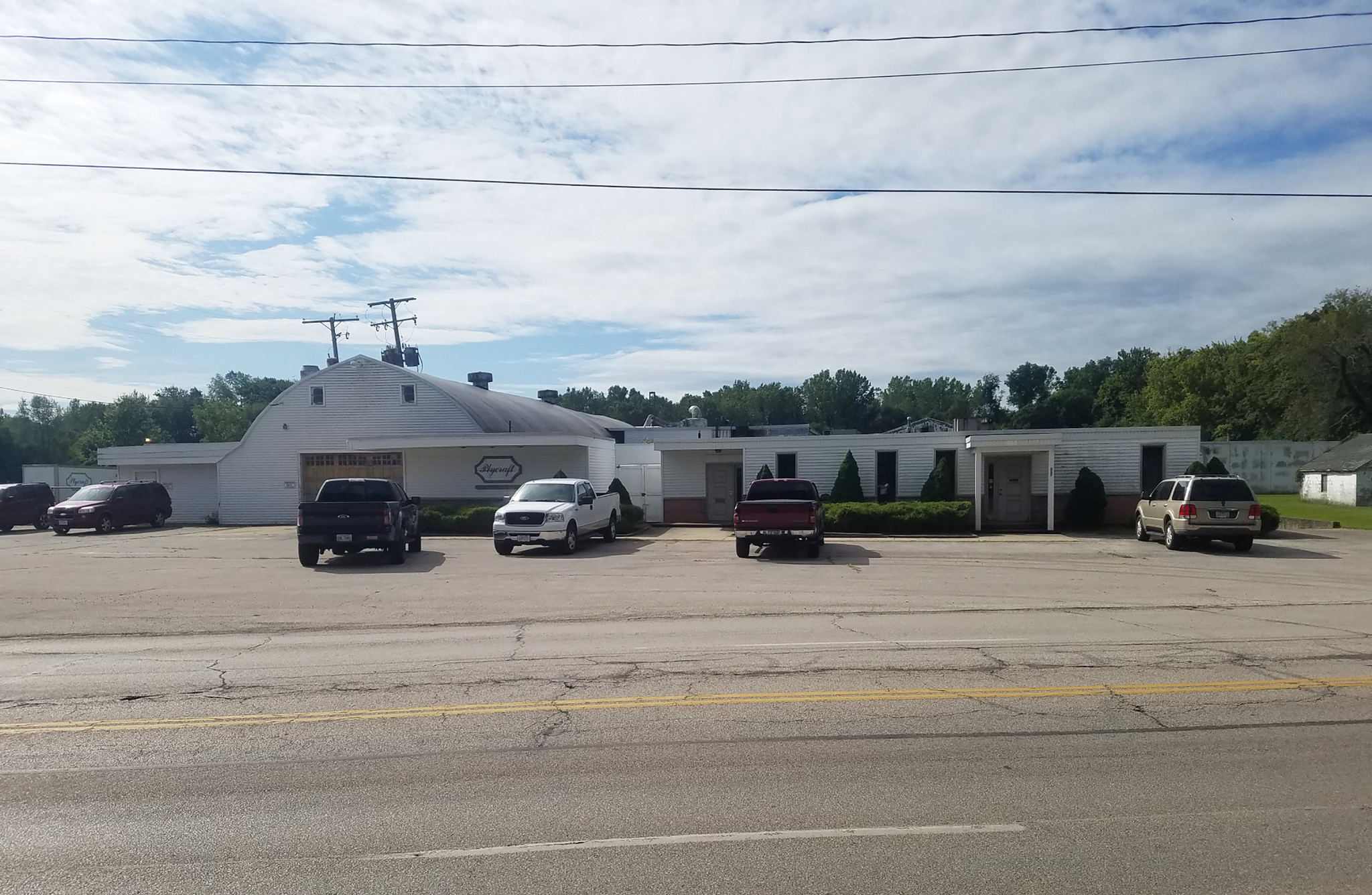 557 W Main Rd, Conneaut, OH for Rent