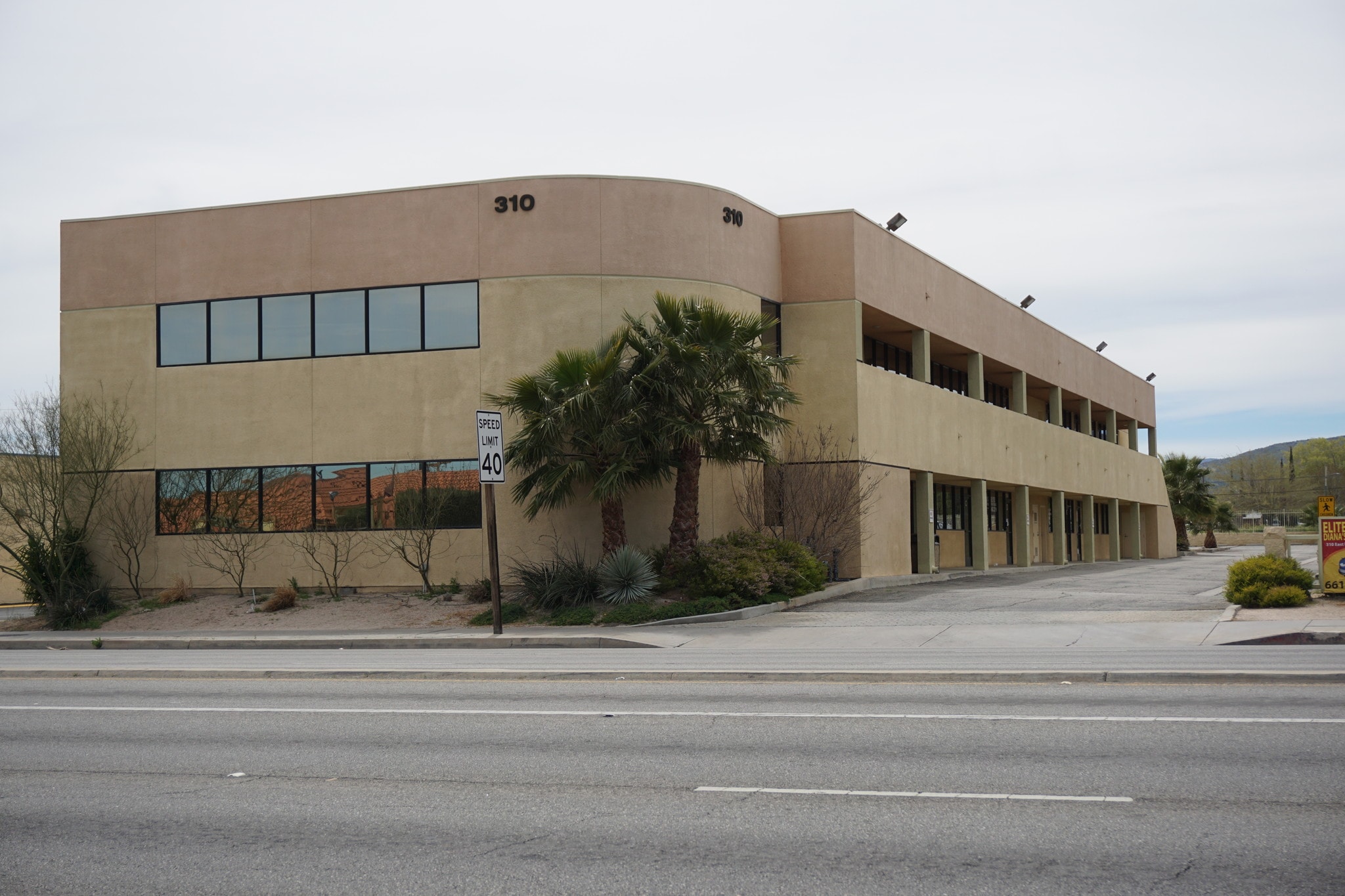 310 E Palmdale Blvd, Palmdale, CA for Rent