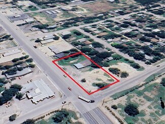 Uvalde, TX Commercial Land - 1293 W Main St