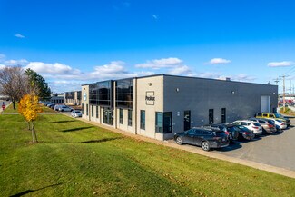 Montréal, QC Industrial - 825-851 Rue McCaffrey