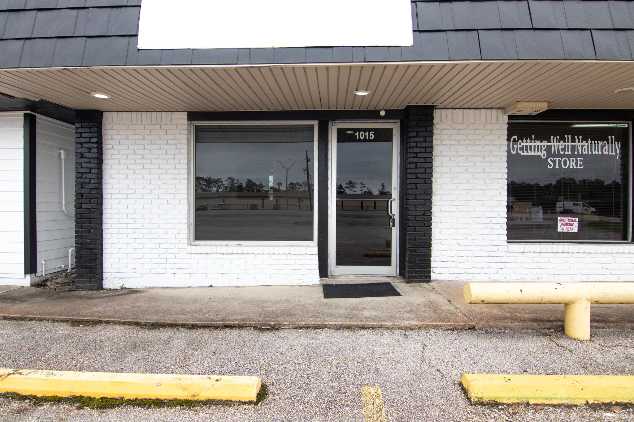 1015 S Main St, Lumberton, TX for Rent