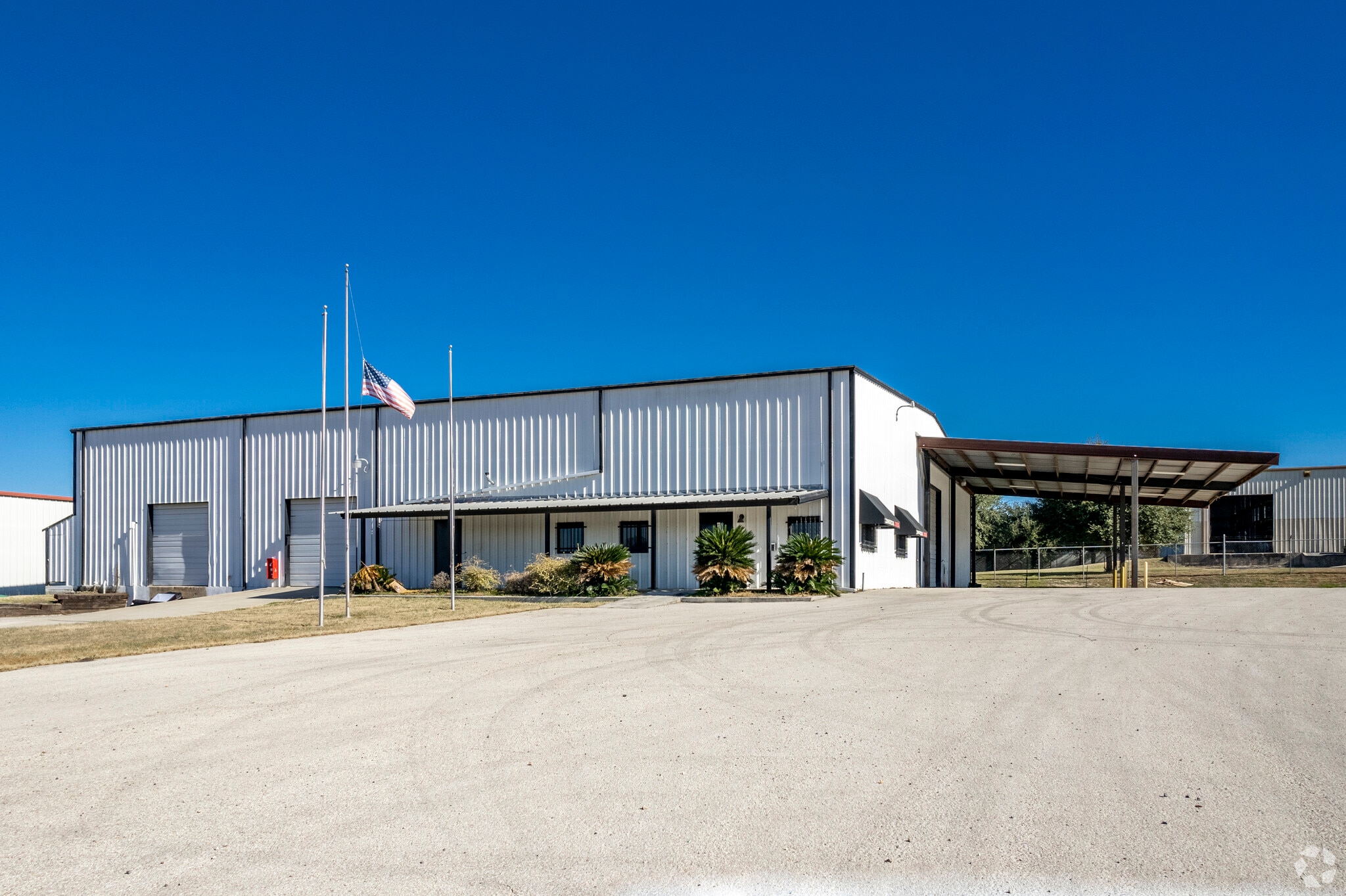 1900 E US Highway 90, Seguin, TX for Rent
