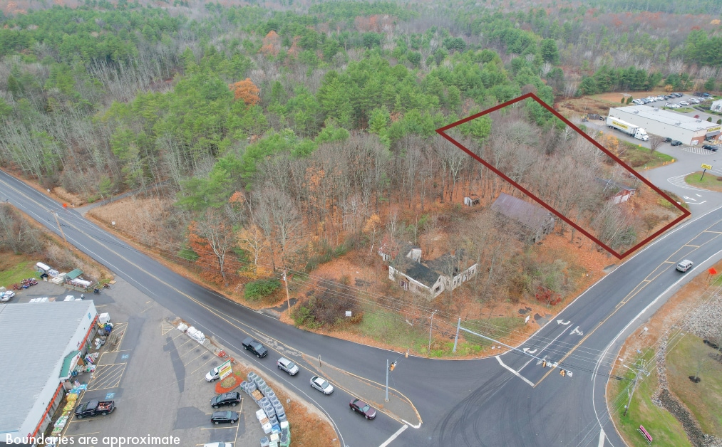 430 Narragansett Trl, Buxton, ME for Sale