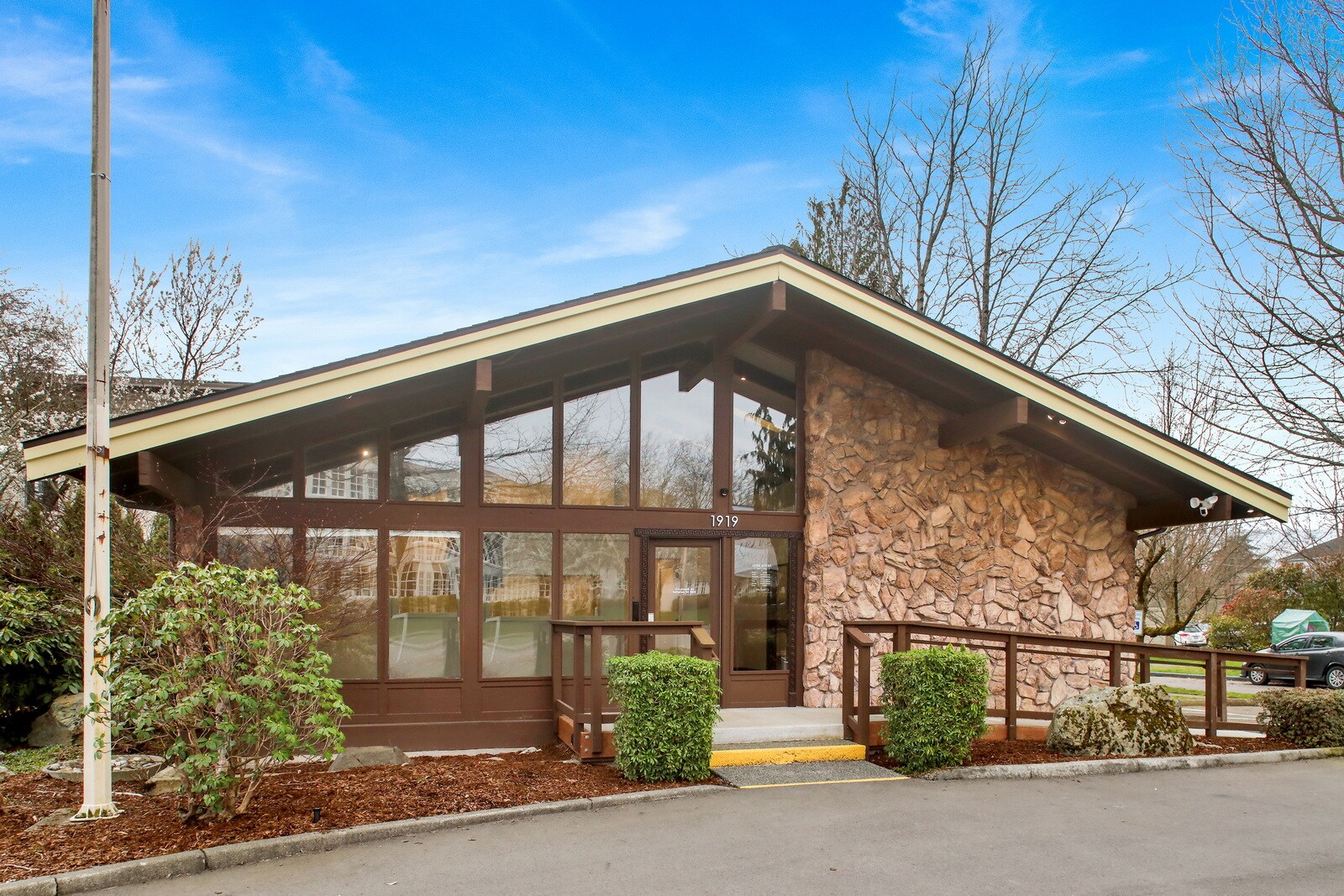 1919 Cornwall Ave, Bellingham, WA for Rent