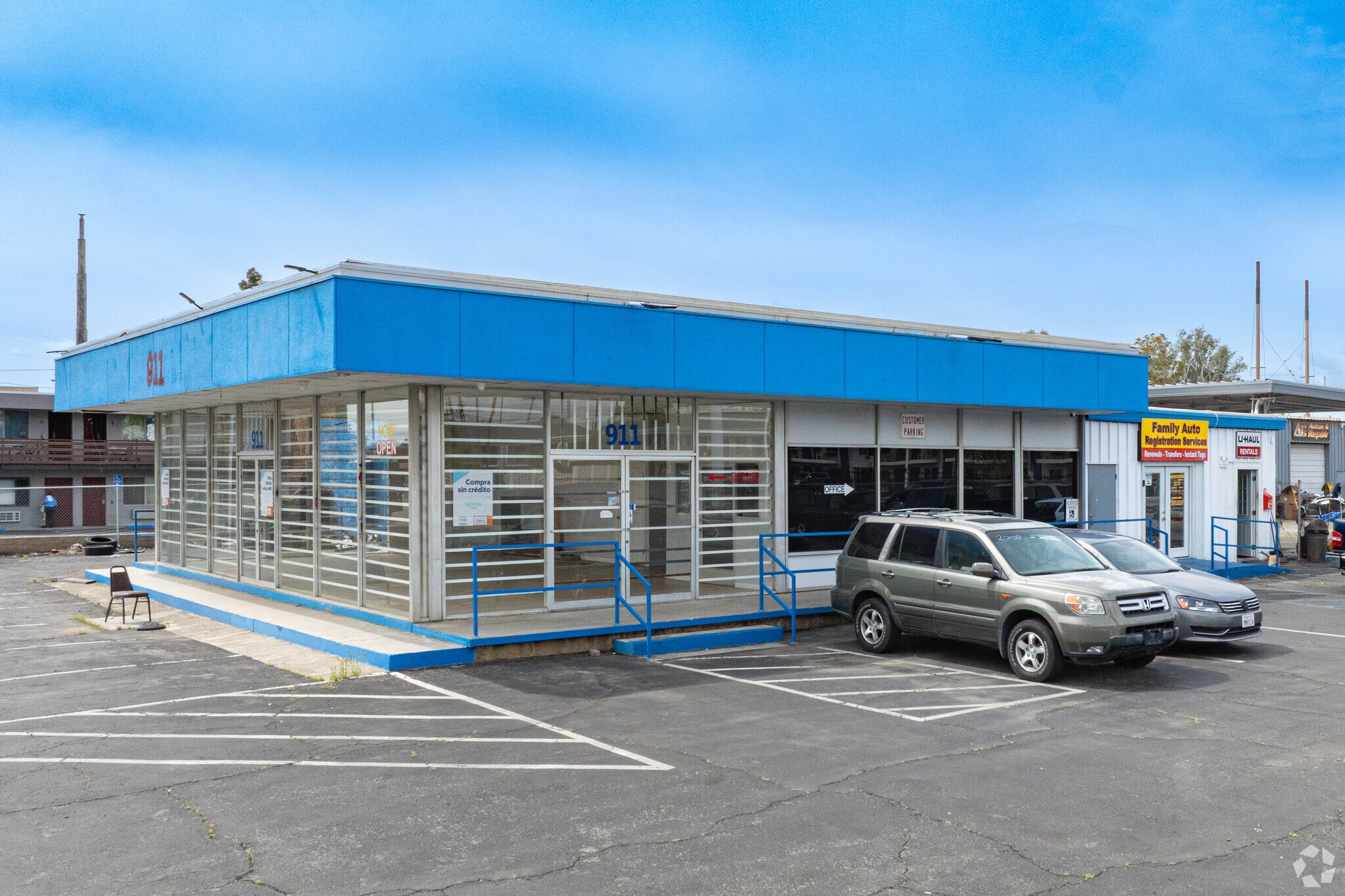 911 Oak St, Bakersfield, CA for Rent