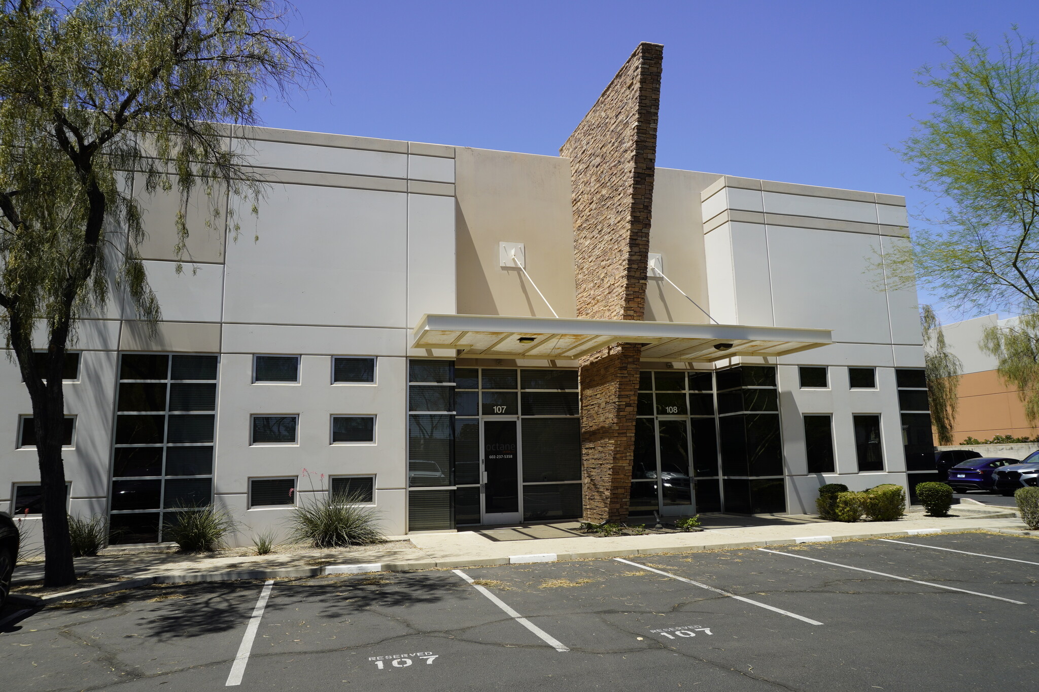 2222 W Parkside Ln, Phoenix, AZ for Sale
