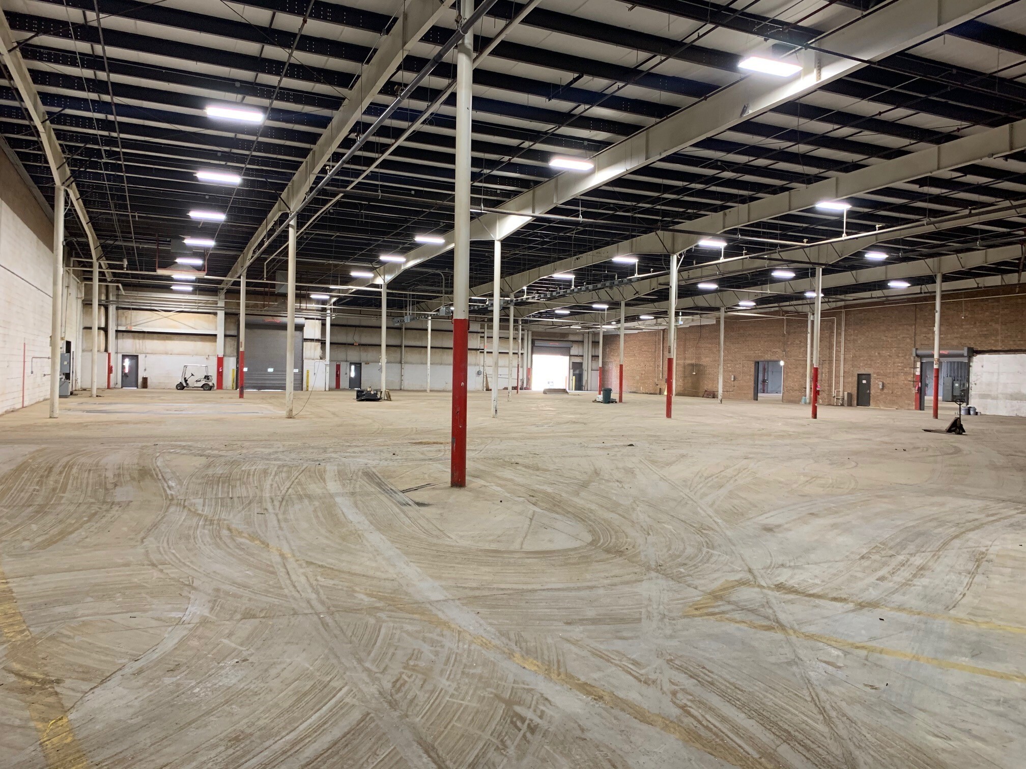 501 E Main St Elkin, NC 28621 Industrial Property for Lease on