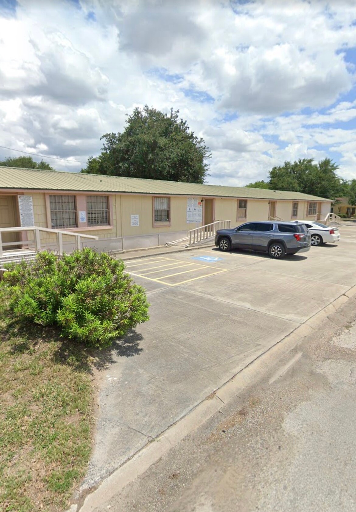 107 S Gardner St, Falfurrias, TX for Sale