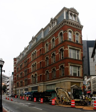 Baltimore, MD Office/Medical - 300 N Charles St