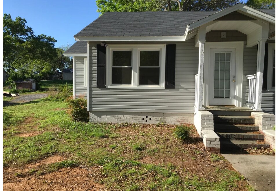 5204 Wilkinson blvd, Cramerton, NC for Rent
