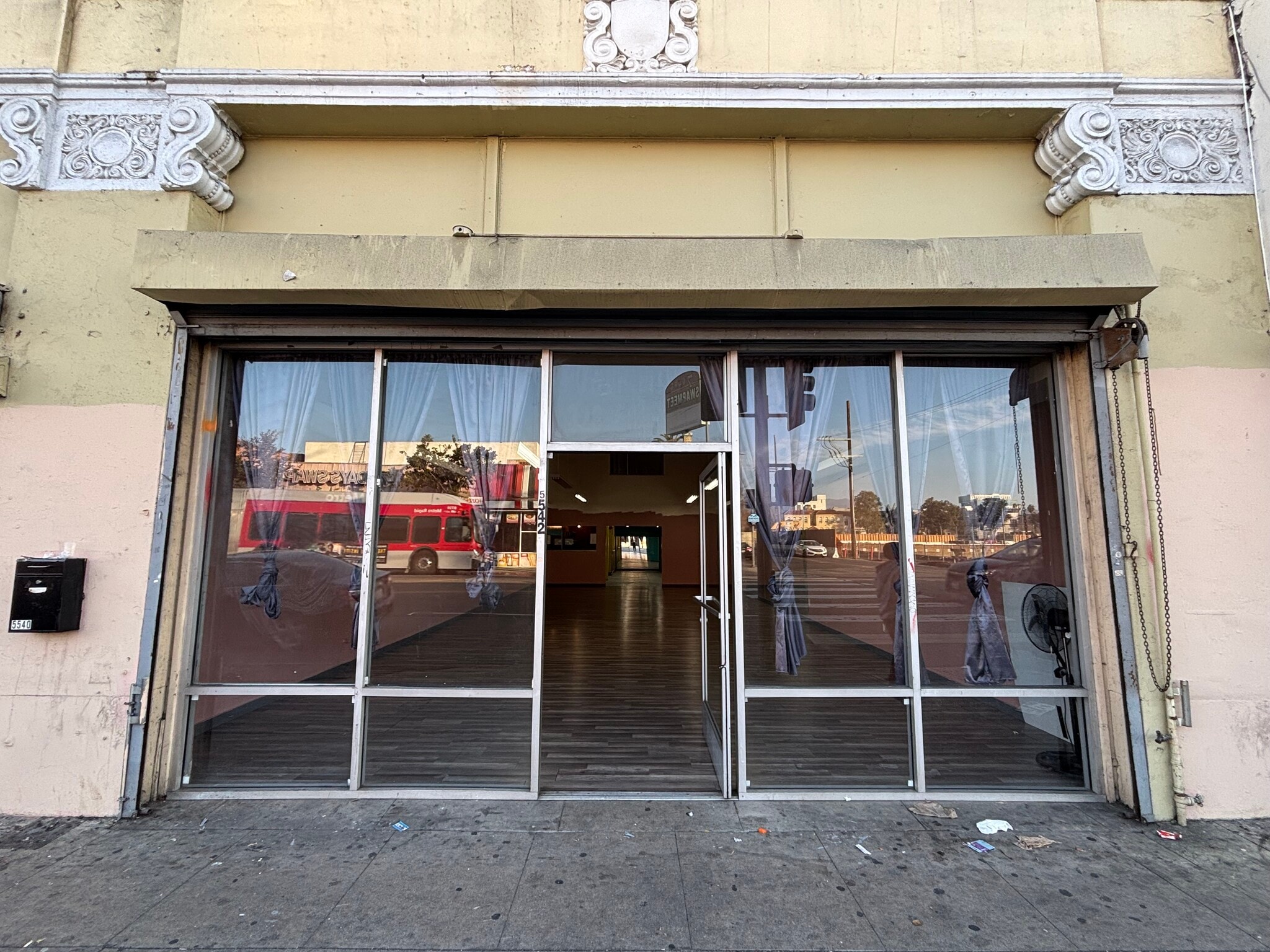 5536-5542 Santa Monica Blvd, Los Angeles, CA for Rent