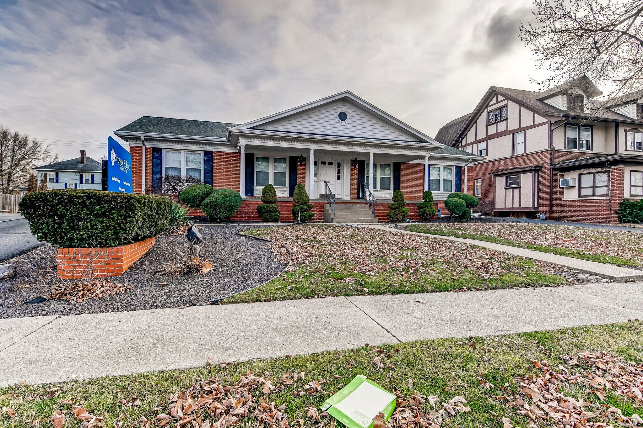 1610 S 6th St, Springfield, IL for Sale