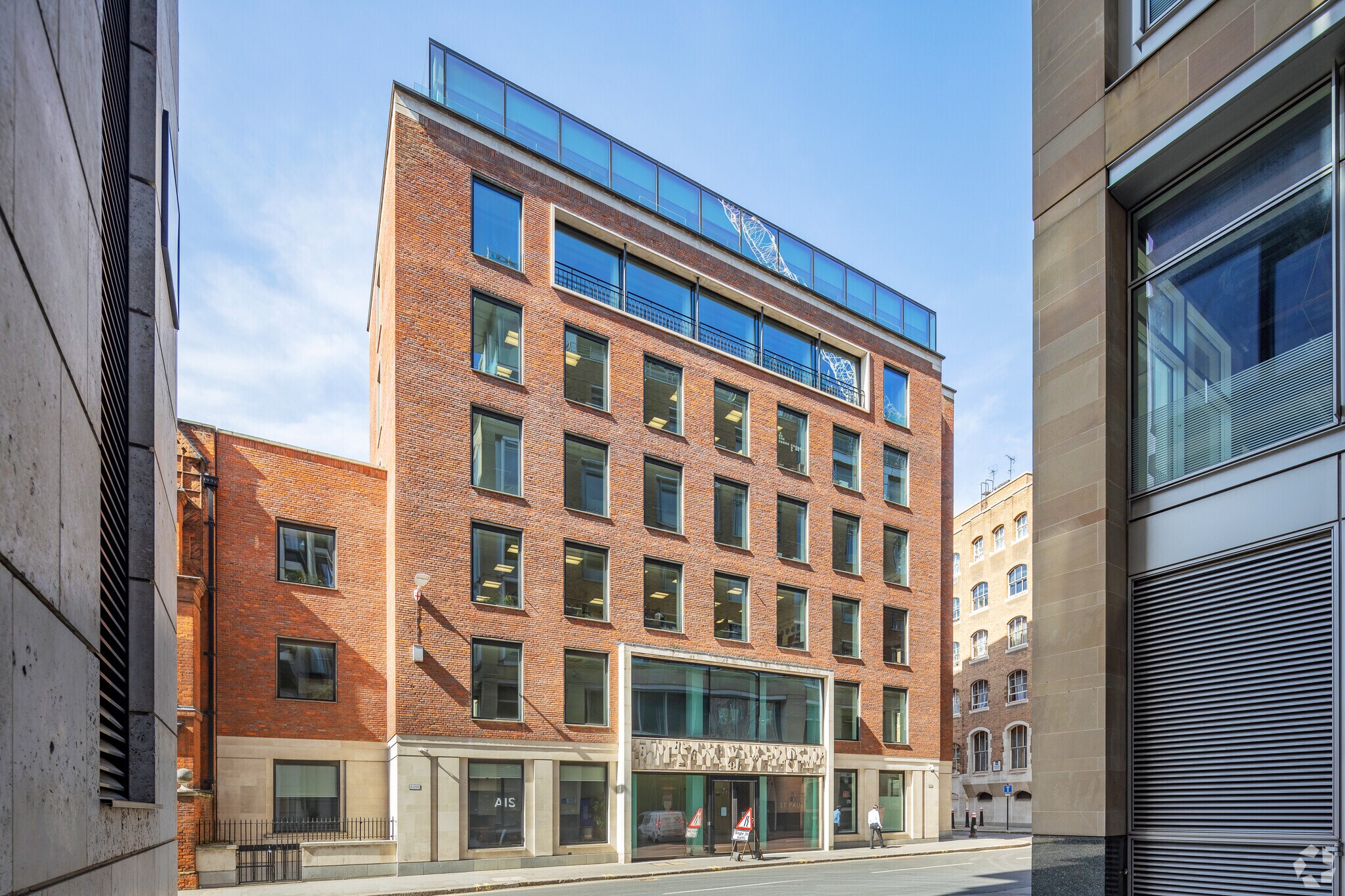 8-12 Warwick Ln, London, LND for Rent