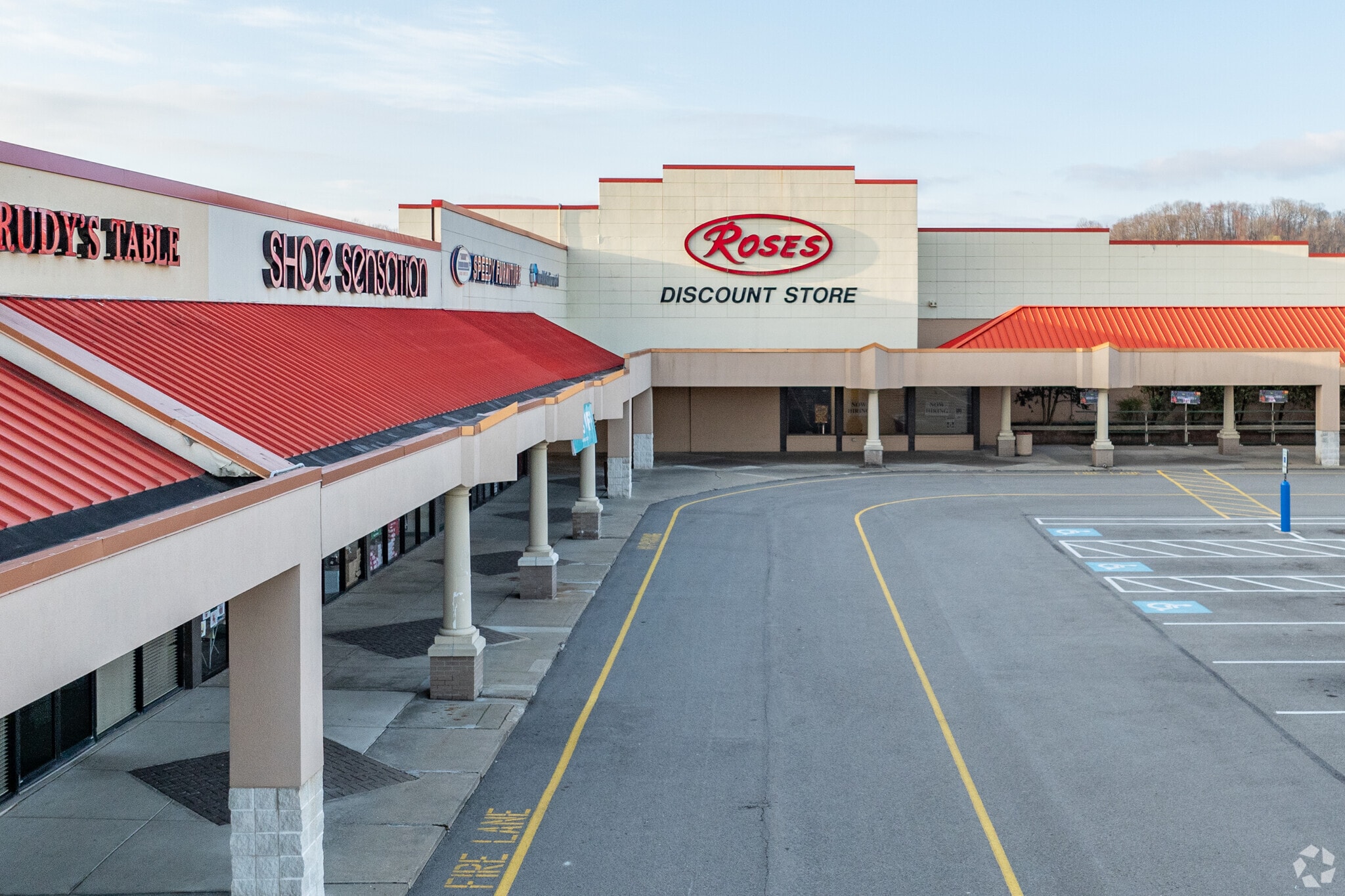 200-300 Hillcrest Shopping Ctr, New Kensington, PA for Rent