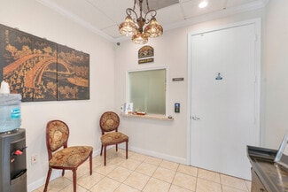 Coral Springs, FL Office/Residential - 5571 N University Dr