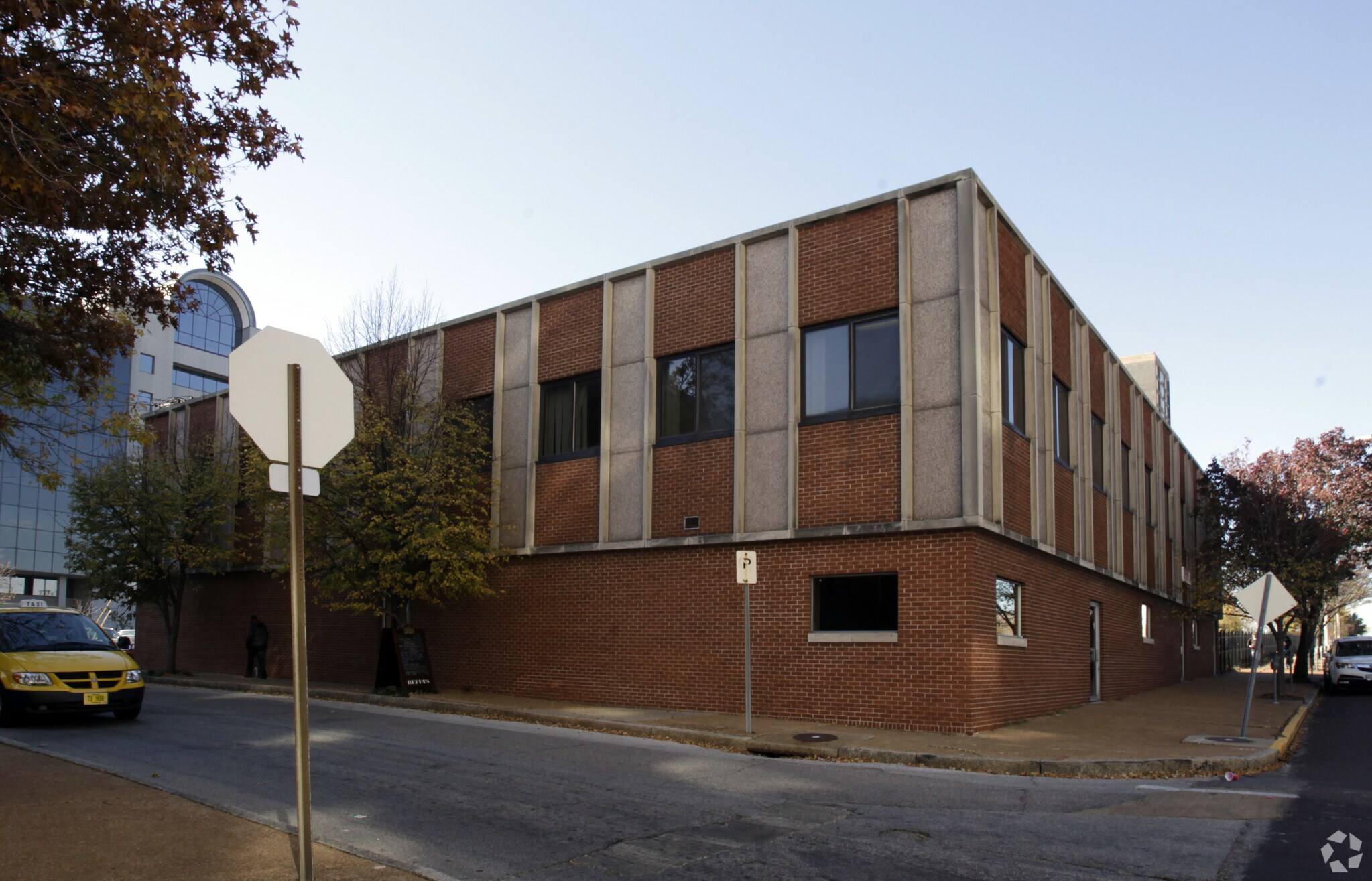 2700-2708 Olive St, Saint Louis, MO for Rent