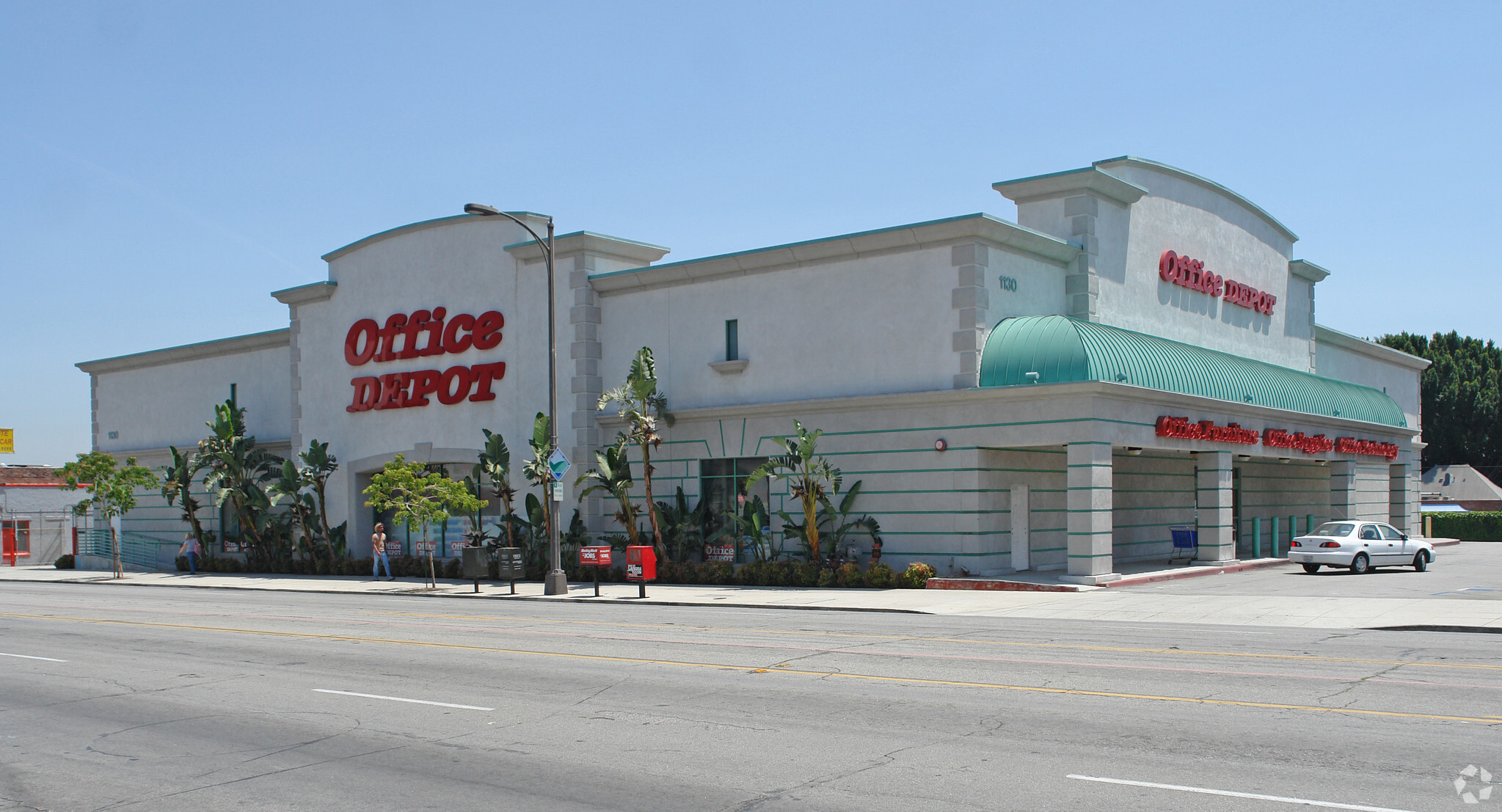 1130 E Colorado Blvd, Pasadena, CA for Sale