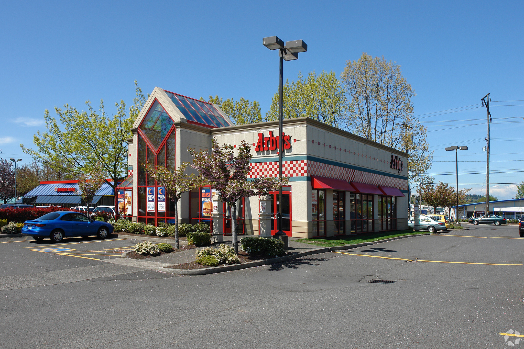 10071 SE Washington St, Portland, OR for Sale