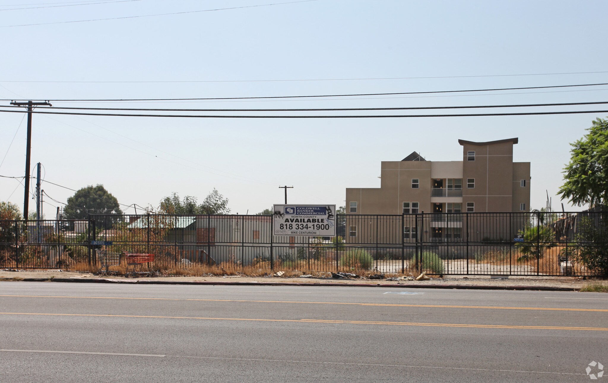 10505 Glenoaks Blvd Pacoima, CA 91331 Land Property for Lease on