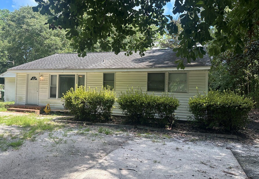 335 Lullwater Dr, Wilmington, NC for Sale
