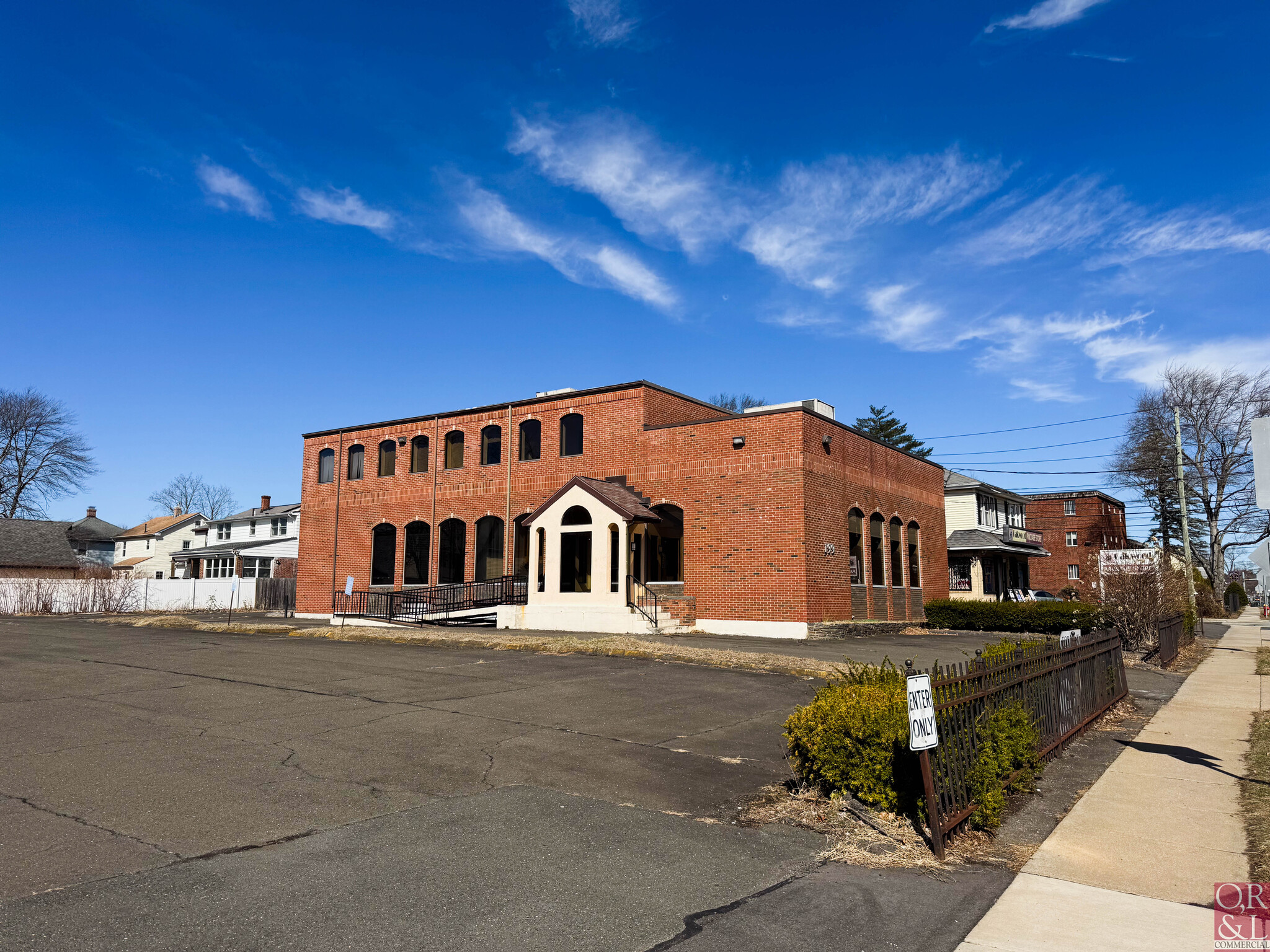 199 Oakwood Ave, West Hartford, CT for Sale