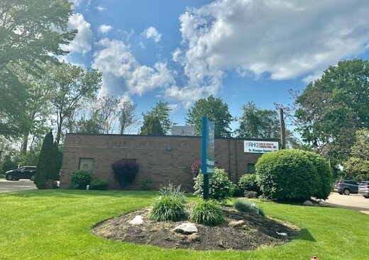 8585 East Ave, Mentor, OH for Rent