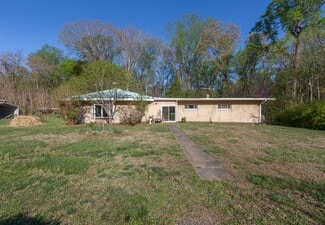 King George, VA Storefront Retail/Residential - 8286-8294 James Madison Pky