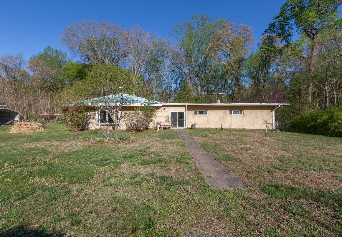 8286-8294 James Madison Pky, King George, VA for Sale