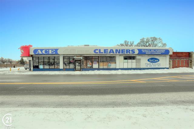 2854 E 7 Mile Rd, Detroit, MI for Sale