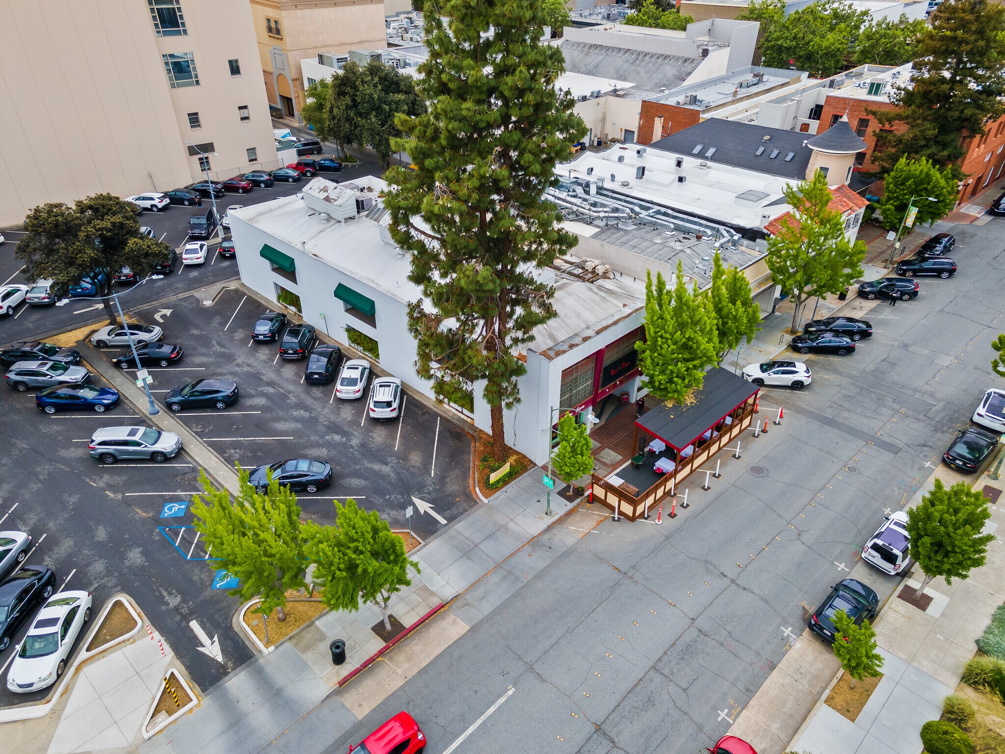 558-560 Waverley St, Palo Alto, CA for Sale