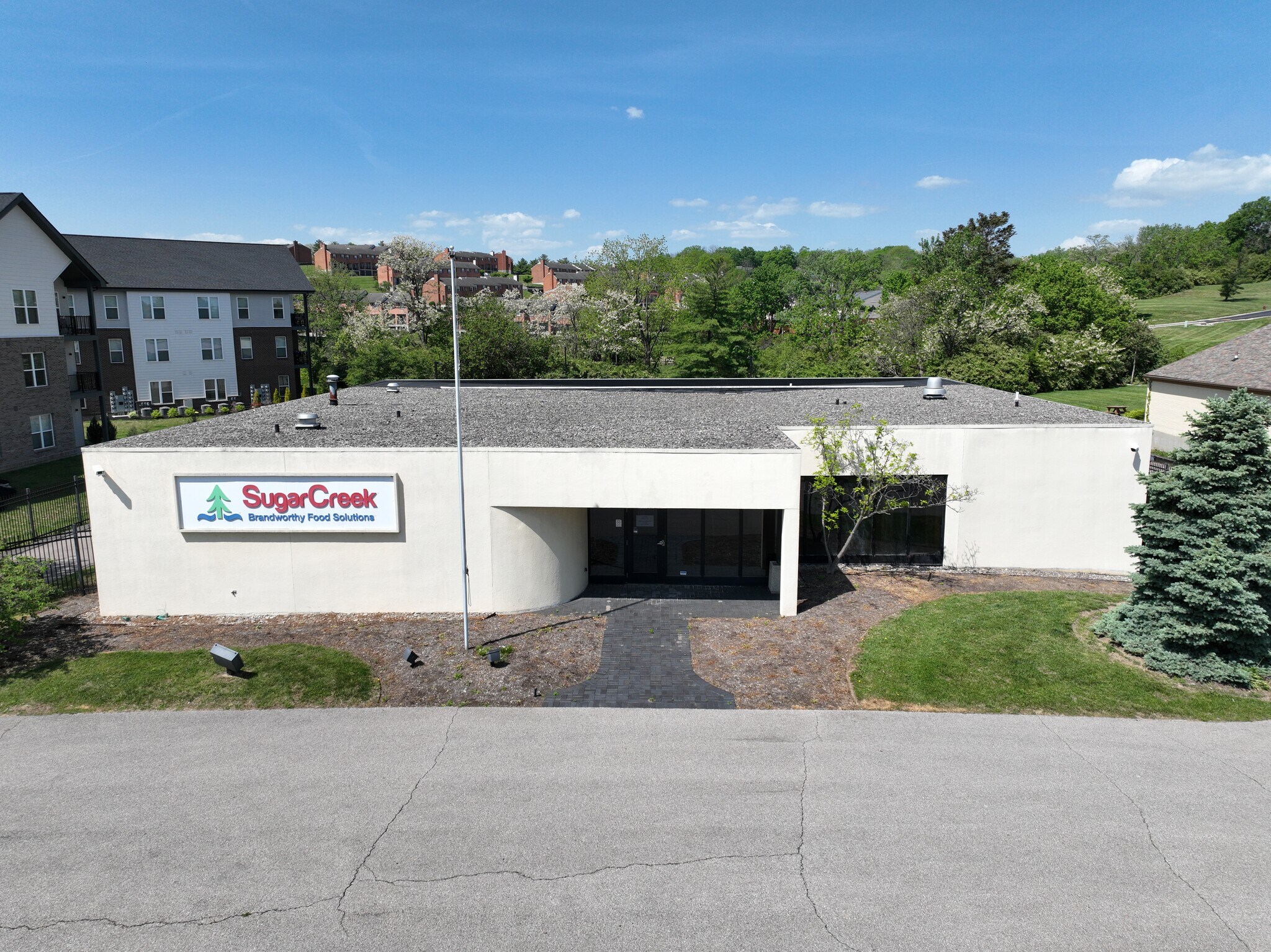 12021 Sheraton Ln, Springdale, OH for Sale
