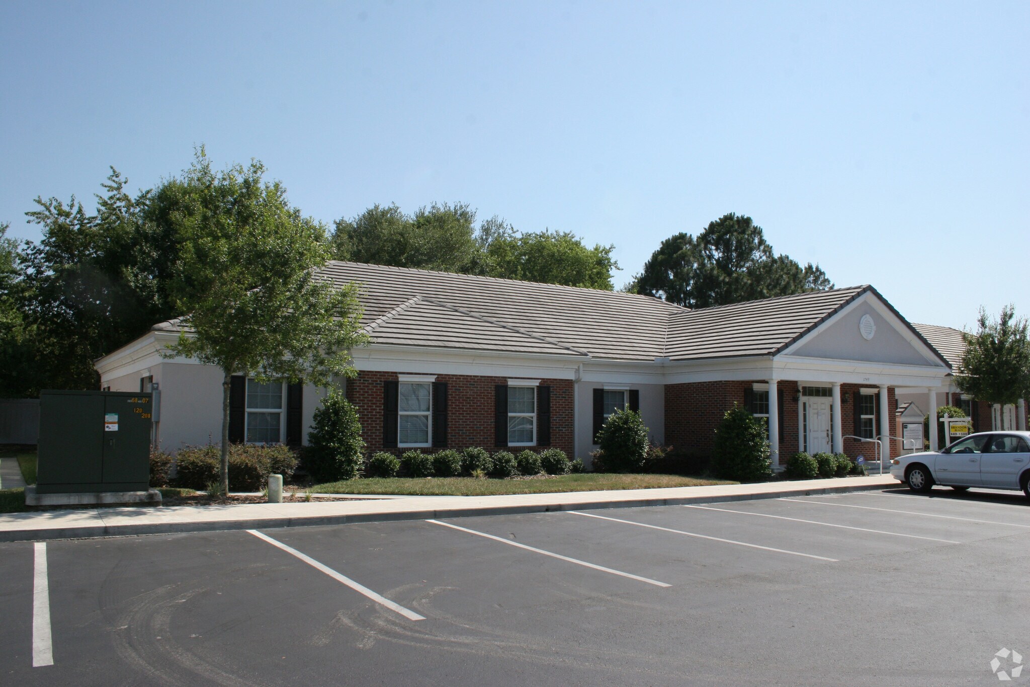 1749 S Kings Ave, Brandon, FL for Rent