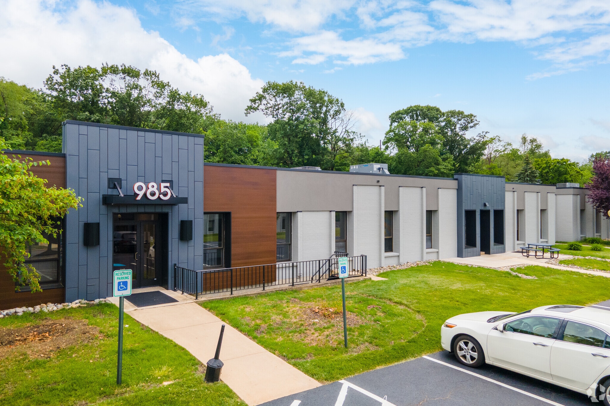 985 Old Eagle School Rd Wayne, PA 19087 Office Property for Lease on