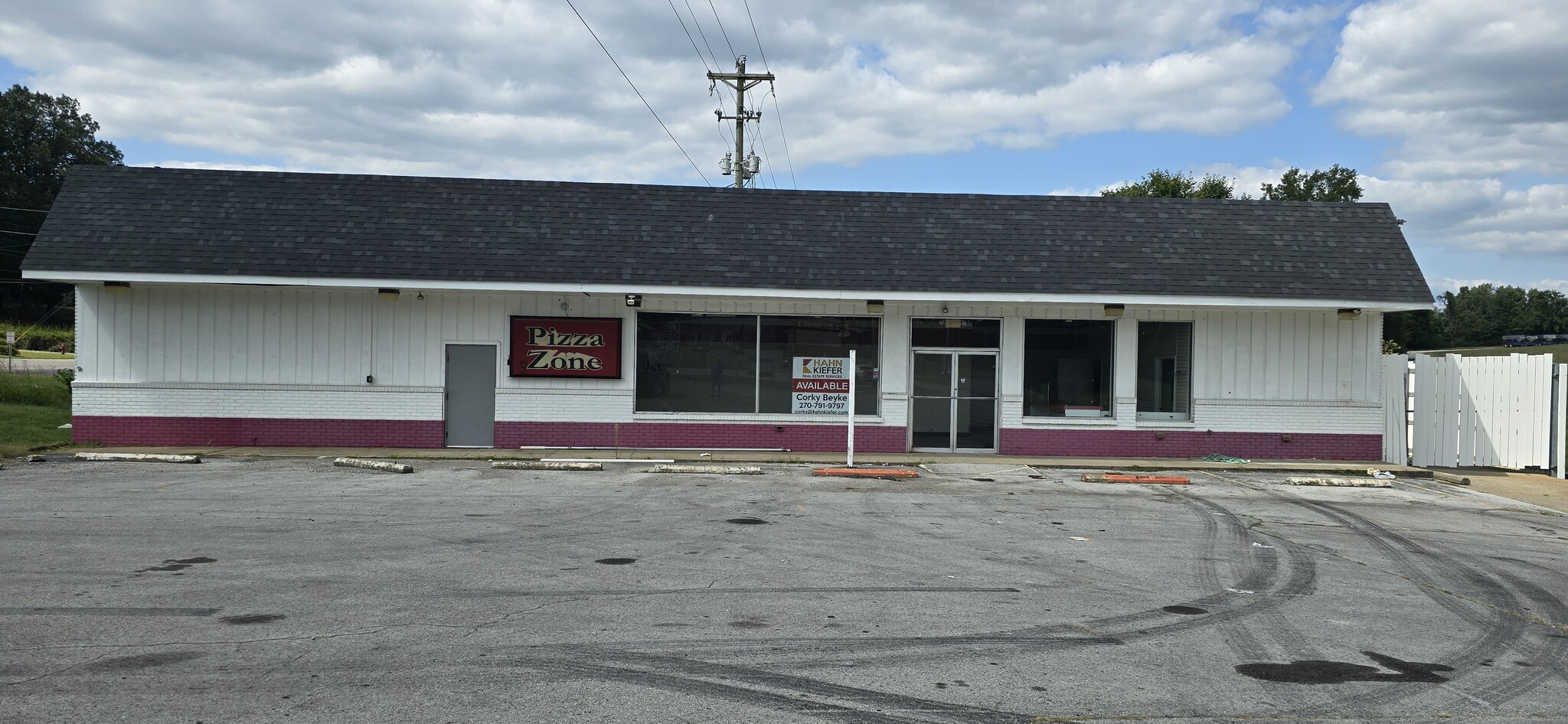 604 G L Smith St, Morgantown, KY for Rent