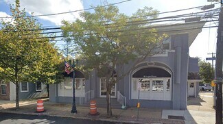 East Islip, NY Office/Residential - 100 W Main St